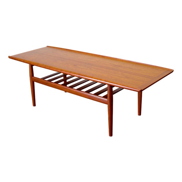 Danish Teak "Surfboard" Coffee Table by Glostrup Møbelfabrik Attributed to Grete Jalk For Sale
