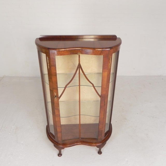 English Art Deco Display Cabinet on Ornate Legs, 1930s For Sale - Image 4 of 18