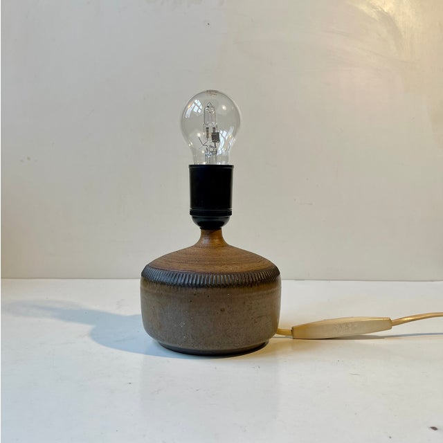 Mid-Century Modern Small Mid-Century Modern Ceramic Table Lamp by Otto Klaesson for Höganäs, 1960s For Sale - Image 3 of 8