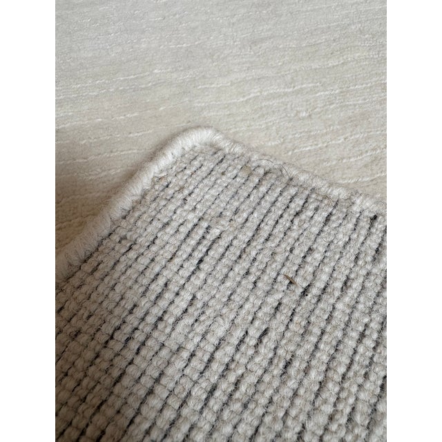 Contemporary Rh Luz Rug – 6' X 9' – Ivory – New Zealand Wool For Sale - Image 3 of 13