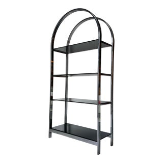 1970s Mid-Century Modern Milo Baughman–Style Chrome and Smoked Glass Arched Étagère For Sale