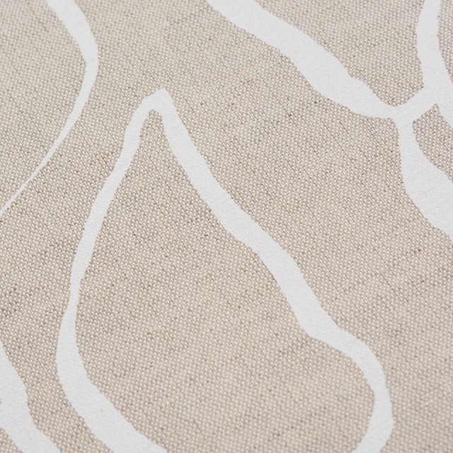 Contemporary Contemporary Schumacher Solandra Vine Pillow in Natural For Sale - Image 3 of 6