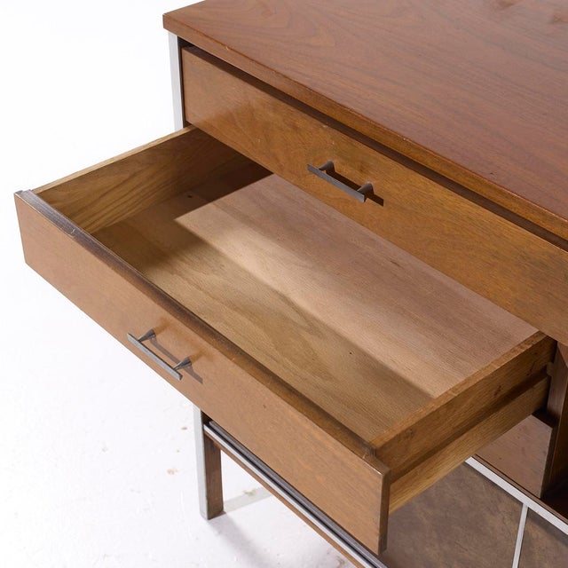 Paul McCobb for Calvin Linear Mid Century Walnut Credenza For Sale - Image 10 of 11