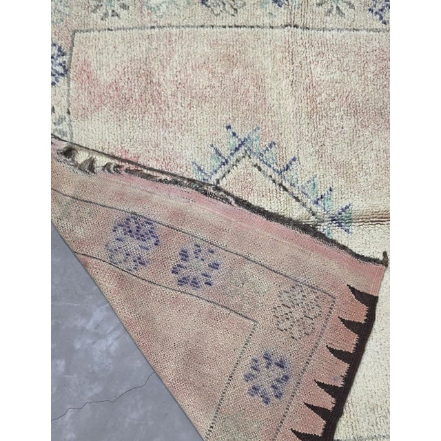 Vintage Ivory Moroccan Rug - 11.3 X 5 Ft For Sale In Cleveland - Image 6 of 8