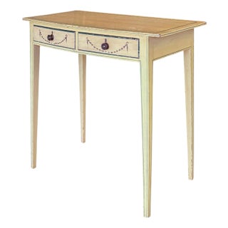 Late 18th Century American Paint Decorated Hepplewhite Dressing Table For Sale