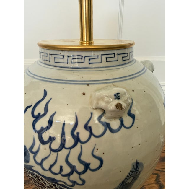 2020s Chinoiserie Hand Painted Ceramic Ginger Jar Dragon Lamp With New Silk Shade For Sale - Image 5 of 7