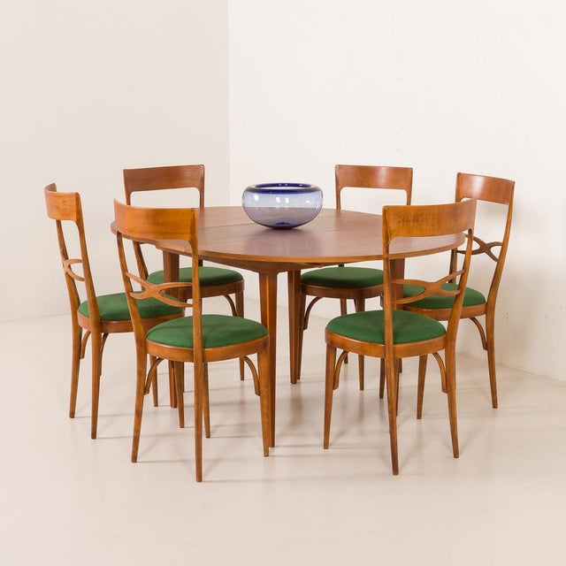 Mid-Century Modern Scandinavian Round Teak Table with Hidden Extension, 1970s For Sale - Image 3 of 18