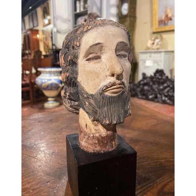 17th Century Spanish Carved Polychrome Bust of Christ on Stand For Sale In Dallas - Image 6 of 12