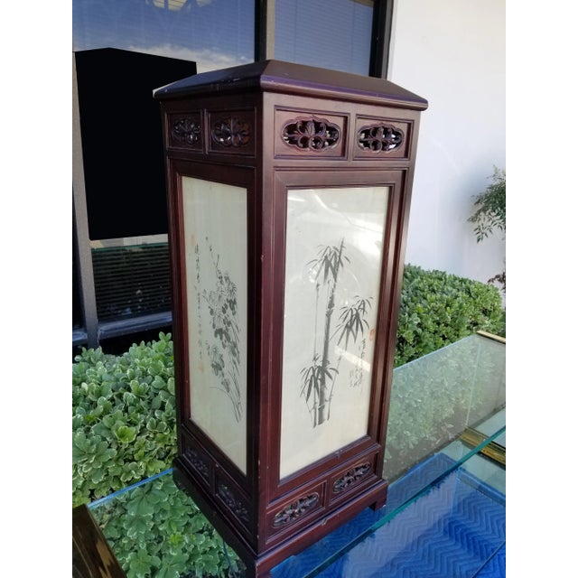 Vintage Japanese Table Lamp Gorgeous Japanese Table Lamp in Great Vintage Condition. Solid and Firm. Wear is usual for its...