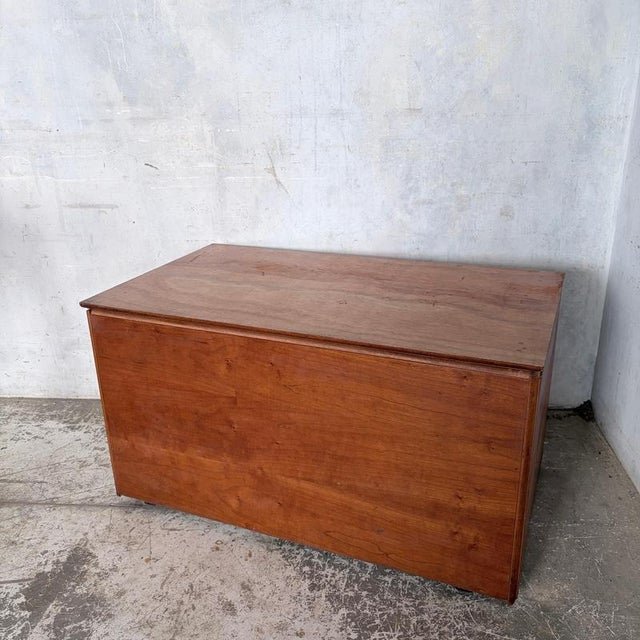 Contemporary Mid-Century Teak Storage Blanket Box Chest on Castors, 1960s For Sale - Image 3 of 10
