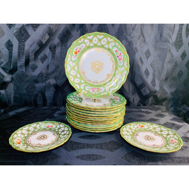 Davenport Early 19th Century Rare Green and Gold Floral Davenport Longfort Staffordshire Plates - Set of 14 For Sale - Image 4 of 11
