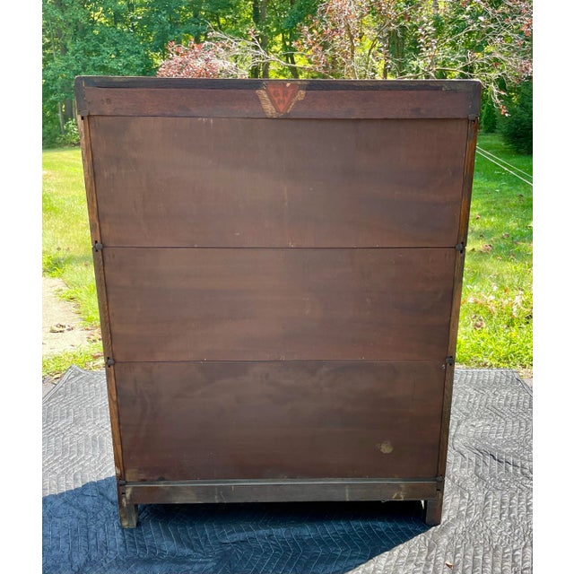 Gunn Furniture Company Antique Barrister Bookcase in Quarter-Sawn Oak For Sale - Image 4 of 12