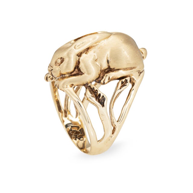 Finely detailed vintage bunny rabbit ring crafted in 14k yellow gold (circa 1970s). The bunny rabbit is artfully sculpted...