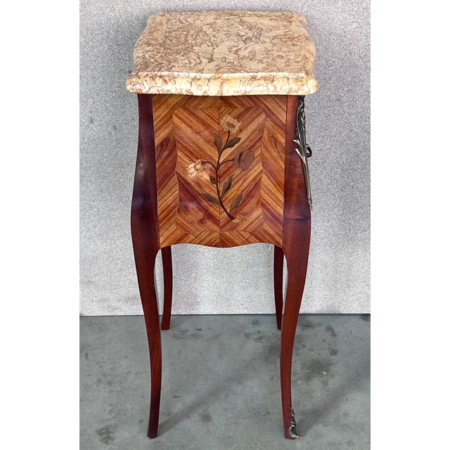 1900 - 1909 Antique Louis XV French Marquetry Marble Top Nightstands, Set of 2 For Sale - Image 5 of 11