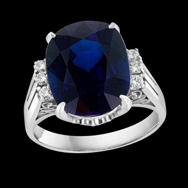 8.15 Ct Mid Night Blue Sapphire & .20 Ct Diamond Cocktail Ring, Platinum, Estate For Sale - Image 12 of 18