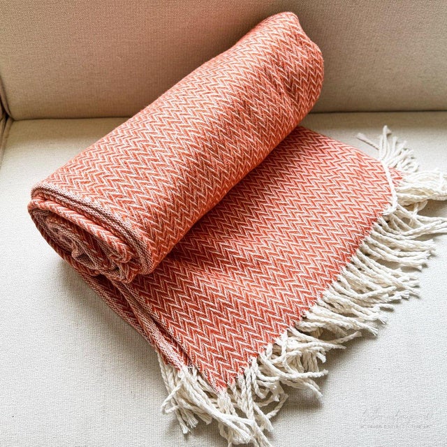 Marina Throw Jacquard Collection, Coral For Sale - Image 4 of 9