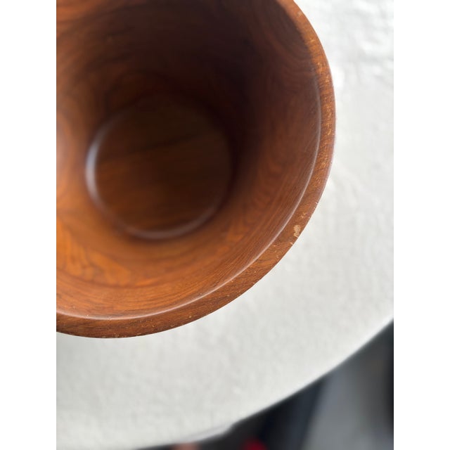 This bowl was passed down to me from a distant great aunt. The bowl is a beautiful color that can change colors depending...