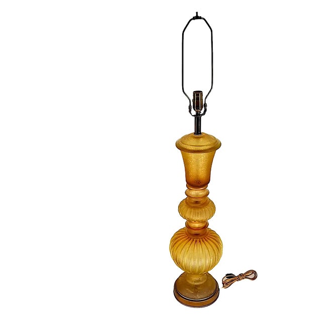 This 1960s Murano glass table lamp, made by Seguso Vetri d'Arte in Venice for Marbro Lamp Company in California, features...
