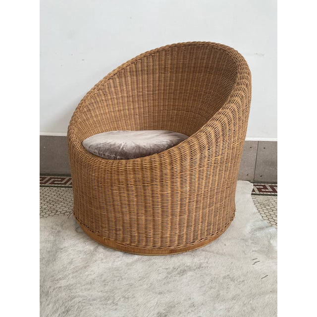 Eero Aarnio Cocoon 'Elephant Boot' Barrel Chair With Cushion, Style of Eerno Aarnio For Sale - Image 4 of 11