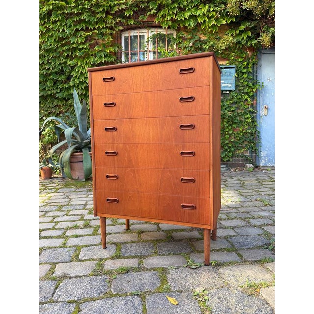 Teak Chest of Drawers with Recessed Handles from Kværndrup Møbelfabrik For Sale - Image 11 of 11