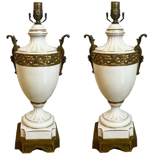 19th-C. French Neo-Classical Style Porcelain & Gilt Bronze Table Lamps - Pair For Sale In Atlanta - Image 6 of 7