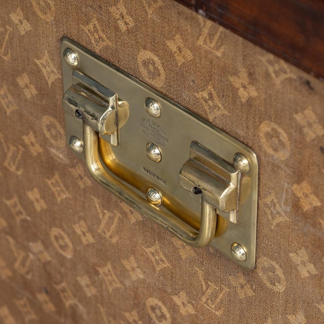 Antique 19th Century Louis Vuitton Courier Trunk in Woven Canvas, France, 1896 For Sale - Image 12 of 18