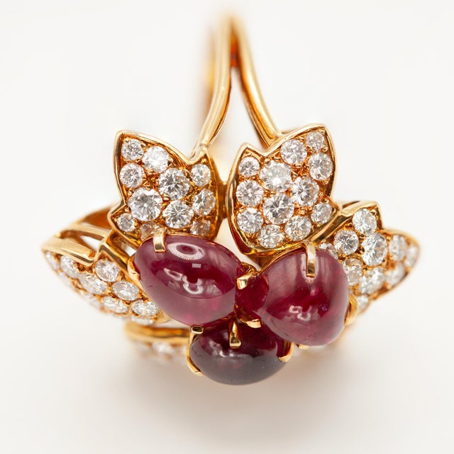 Gold 1980s French 18k Yellow Gold Ruby and Diamond Ring, Size 5.75 For Sale - Image 8 of 12