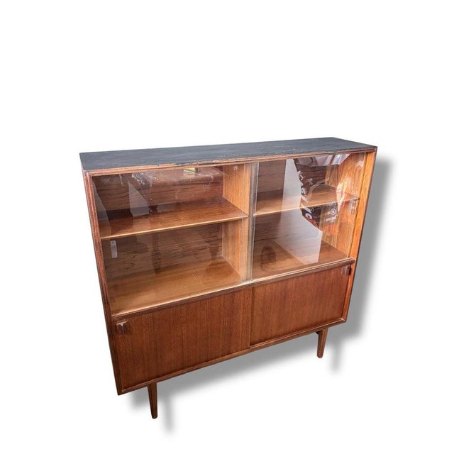 Mid-Century Modern Teak Bookcase by Richard Hornby For Sale - Image 4 of 9