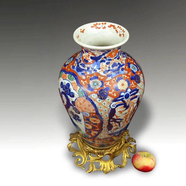 19th Century Japanese Arita Imari Porcelain Vase with Ormolu Mounts For Sale - Image 3 of 8