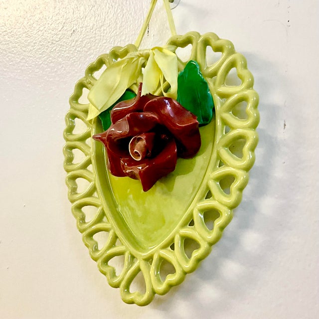 Ceramic 1940s Majolica Art Deco Boho Chic Valentine and Tromp L’Oeil Rose Wall Plate. For Sale - Image 7 of 10