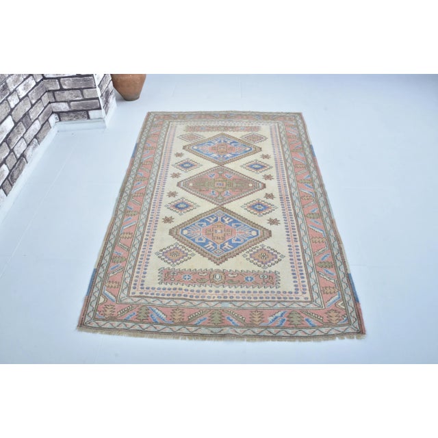1960s Oushak Natural Bohemian Decor Handmade Area Rug For Sale - Image 11 of 11