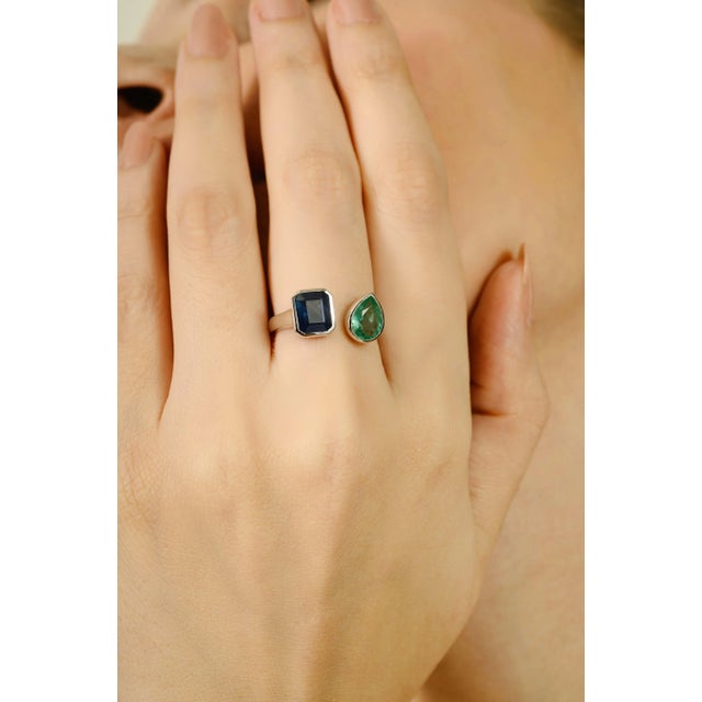 Green 2.92 Ct Natural Emerald & Sapphire Toi Et Moi Ring in 18k Gold Size 6.5 For Sale - Image 8 of 13