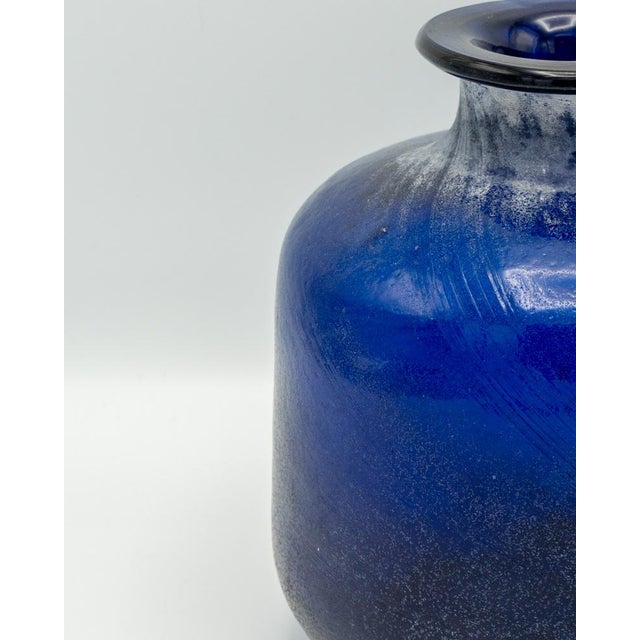 Vintage Hand-Blown Cobalt Blue Scavo Murano Glass Vase from Seguso Vetri D'Arte, 1980s For Sale - Image 6 of 13
