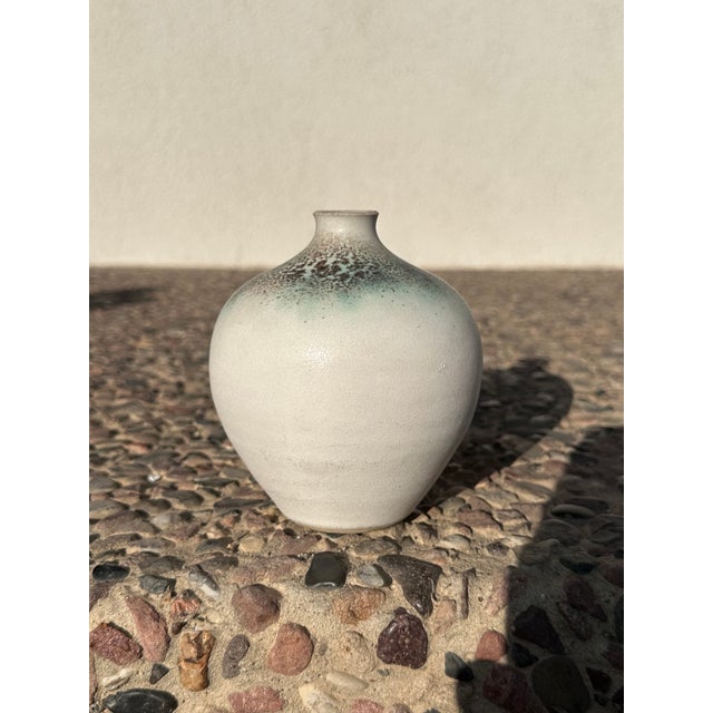 Modern Studio Ceramic Spherical Vase by Elisabeth Grosser, Germany, 1980s For Sale - Image 3 of 16