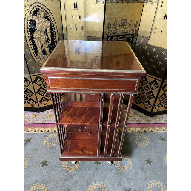 Period: 19th century Style: Napoleon 3rd Condition: Restaurée par notre atelier Material: Gilted wood Length: 55Width:...