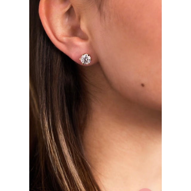 2010s 1.0 Carat Diamond Solitaire Stud Earrings 6 Prongs Screw Back 14 Kt Yellow Gold For Sale - Image 5 of 18