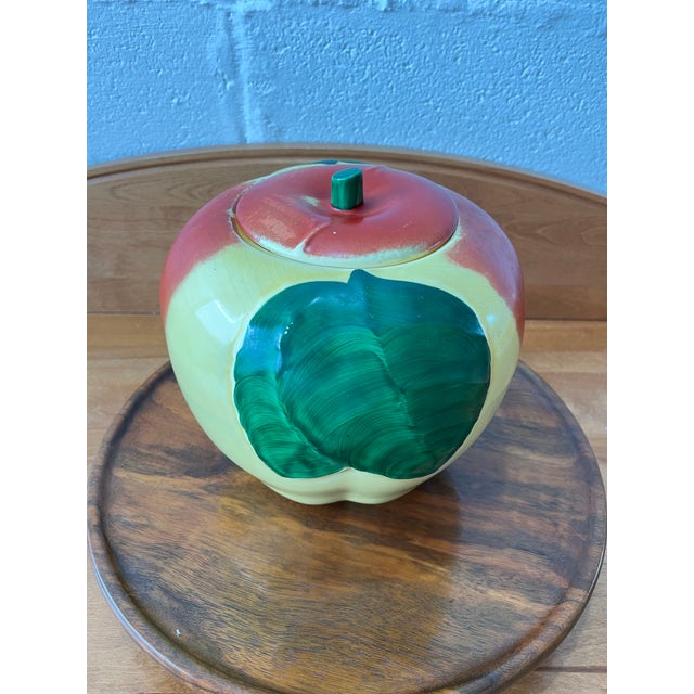 American Mid-Century Ceramic Apple Cookie Jar With Sculpted Leaf Detail, Vintage Kitchen For Sale - Image 3 of 10