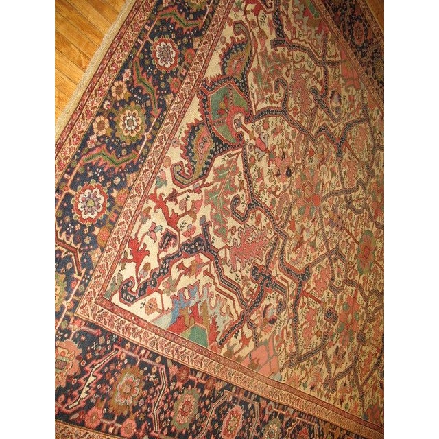 Ivory Field Antique Heriz Serapi Rug For Sale - Image 4 of 6