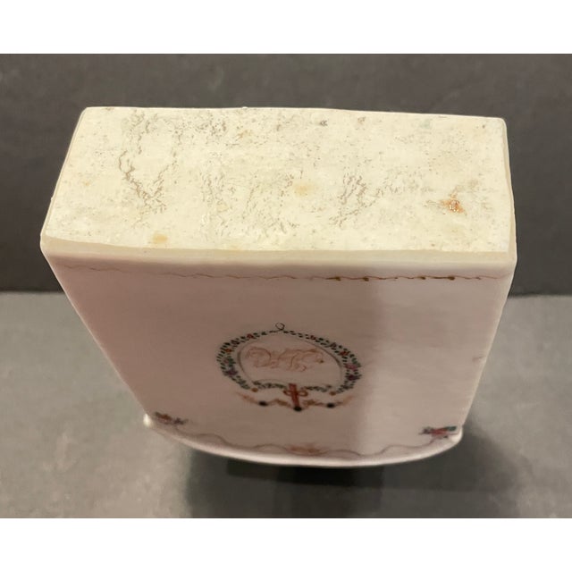 Ceramic Antique Chinese Export Tea Caddy For Sale - Image 7 of 9