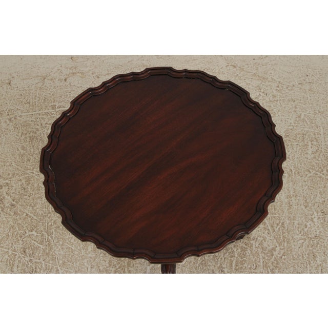 Henkel Harris Mahogany Pie Crust Tilt Top Table For Sale In Philadelphia - Image 6 of 15
