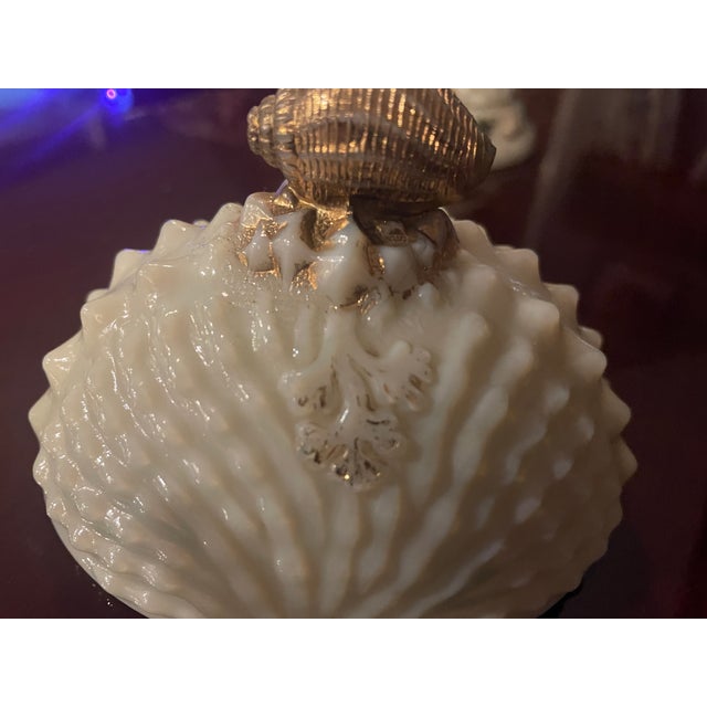 1900 Rare Northwood Argonaut Shell Customer Glass Covered Sugar Bowl Gilt Accents For Sale - Image 9 of 15