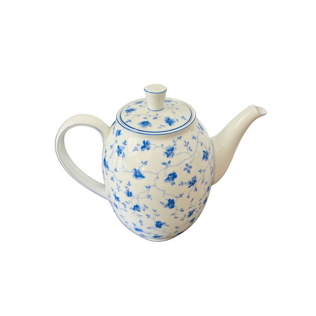 Mid-Century Modern Vintage Arzberg Porcelain Teapot – Blaublüten (Blue Blossom) – Designed by Dr. Hermann Gretsch – German Mid-Century Porcelain For Sale - Image 3 of 14