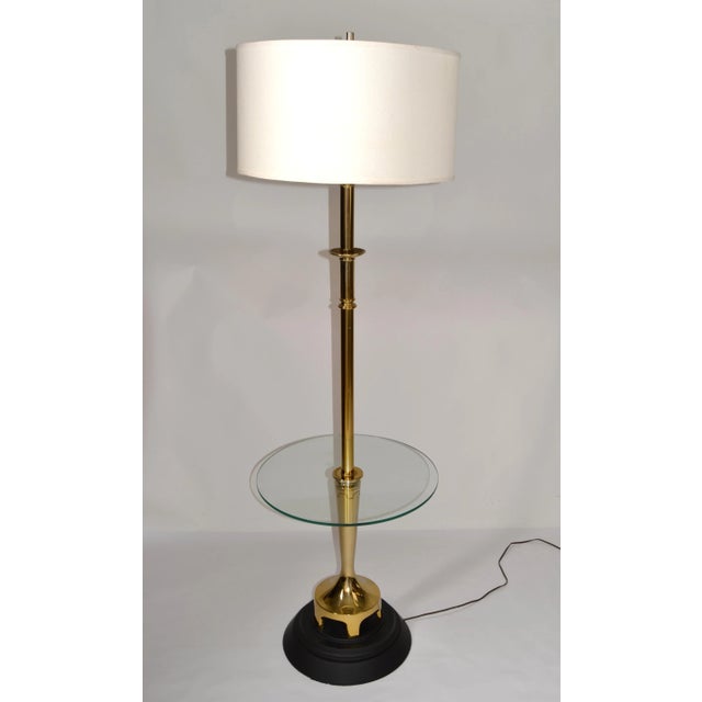 American 1970s Laurel Lamp Company Round Glass Side Table Floor Lamp Shade American, Unsigned For Sale - Image 3 of 12