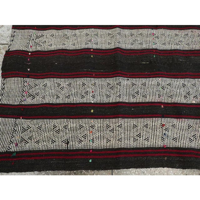 Galerie Shabab Collection Mid-20th Century Handmade Turkish Flatweave Kilim Accent Rug For Sale In New York - Image 6 of 8