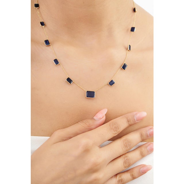 Navy Blue Deco-Style 16.19ct Emerald-Cut Blue Sapphire Station Necklace in 18k Gold, 18 Inches For Sale - Image 8 of 17