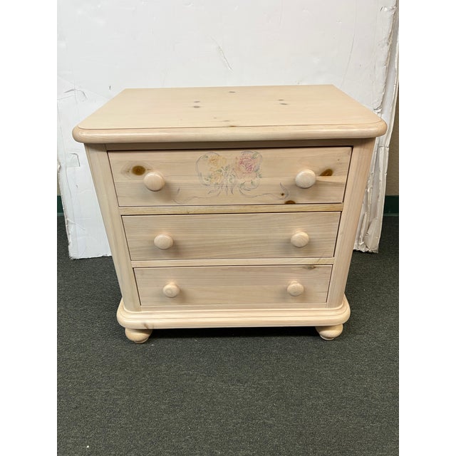 Thomasville First Impressions Ribbons & Bows Night Stand Chairish