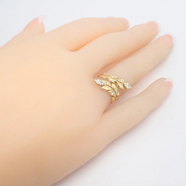 Tiffany and Co. Tiffany & Co. Yellow Gold Diamond Victoria Vine Bypass Ring For Sale - Image 4 of 9