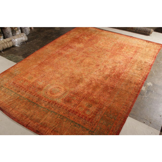 Rejoicing Indian aesthetics, Rug & Kilim presents this 9x13 Agra inspired design from its Modern Classics Collection. Hand...