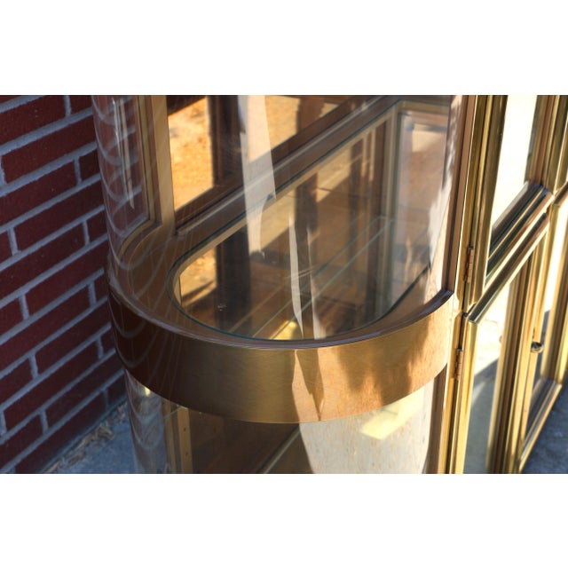 Wood Vintage Pair of Mastercraft Brass and Glass Display/Vitrine Cabinets, Circa 1960s For Sale - Image 7 of 18