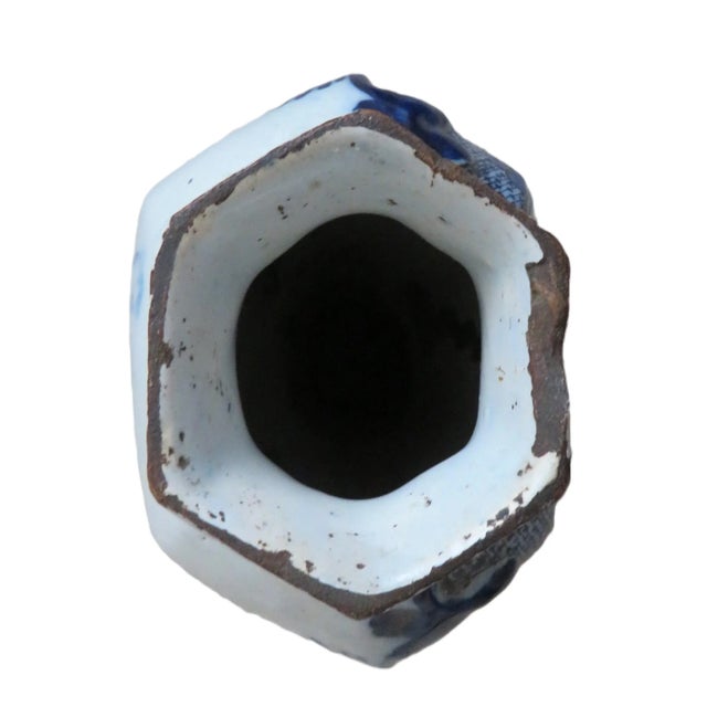 Pair of 18th C. Blue & White De Klauuw Delft Vases With Roses Holland Dutch For Sale - Image 9 of 9